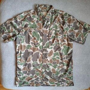 Drake Clothing Co Camo Polo Mens L Green Button Up Arm Logo Short Sleeve Vented